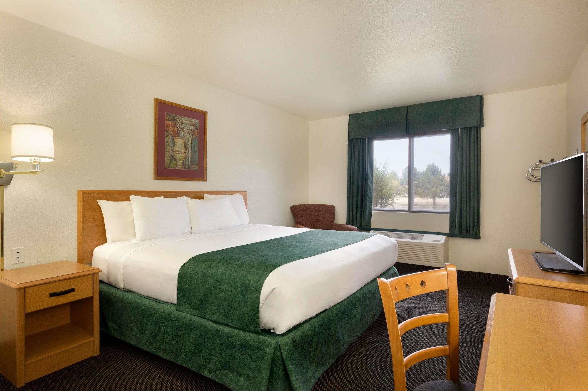 Travelodge By Wyndham Alpine Luaran gambar