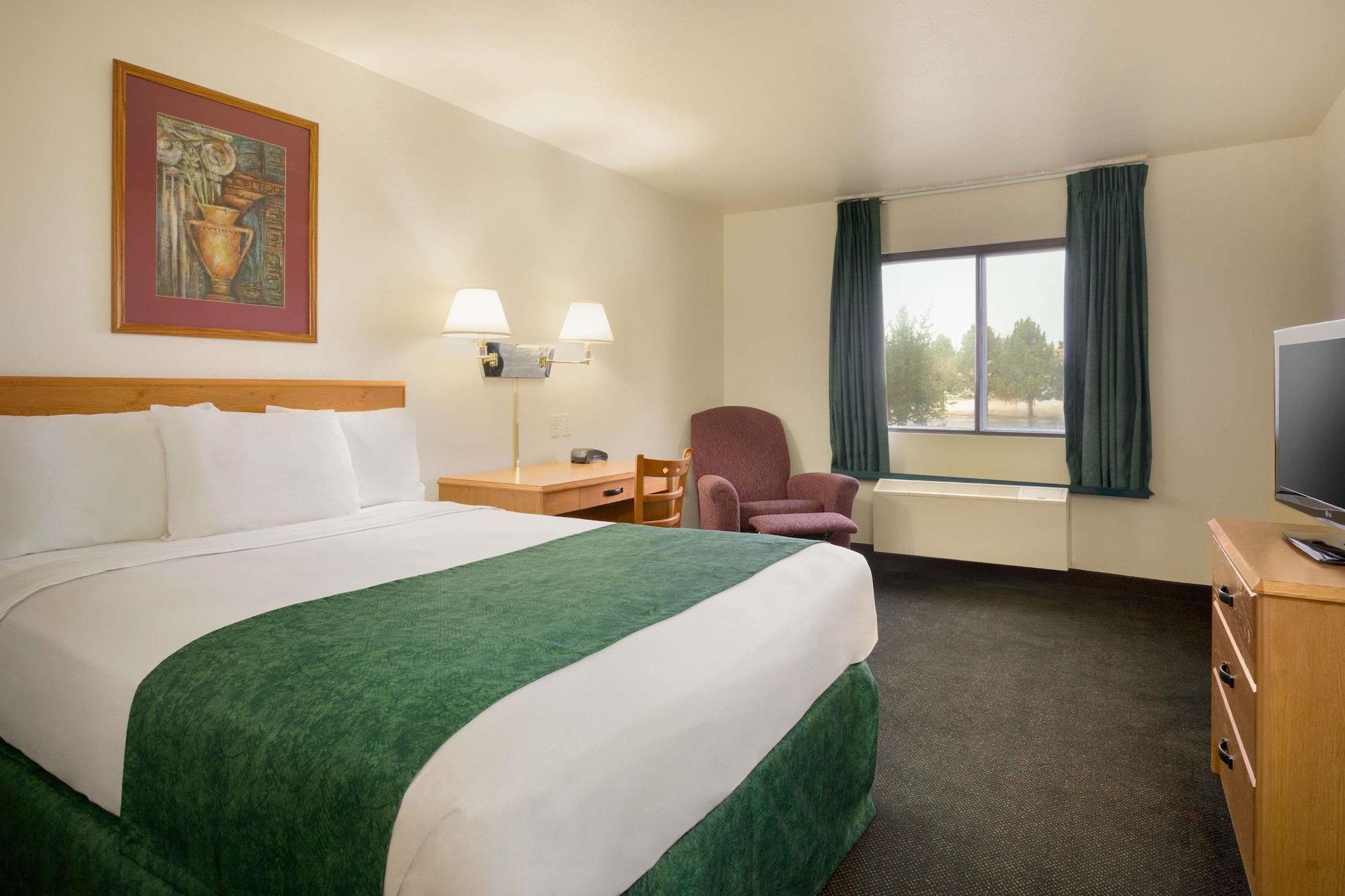 Travelodge By Wyndham Alpine Luaran gambar