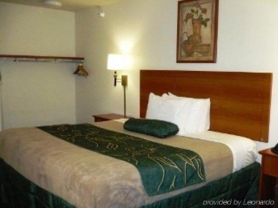 Travelodge By Wyndham Alpine Bilik gambar
